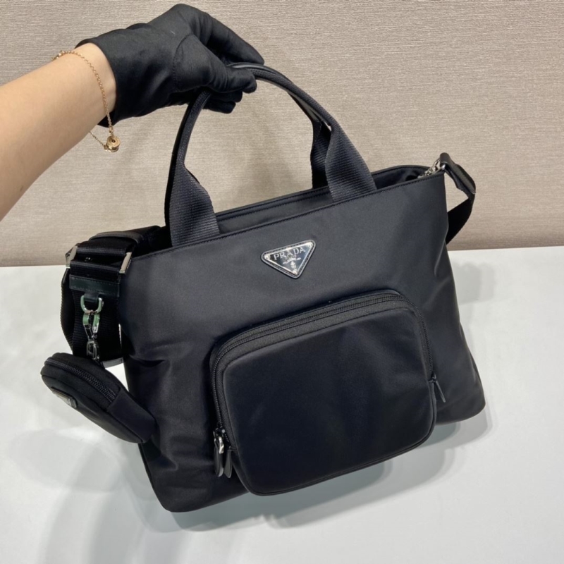 Pra*a tote bags